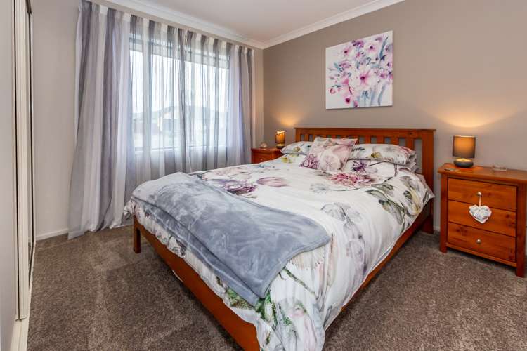 8 Globe Bay Drive Templeton_14