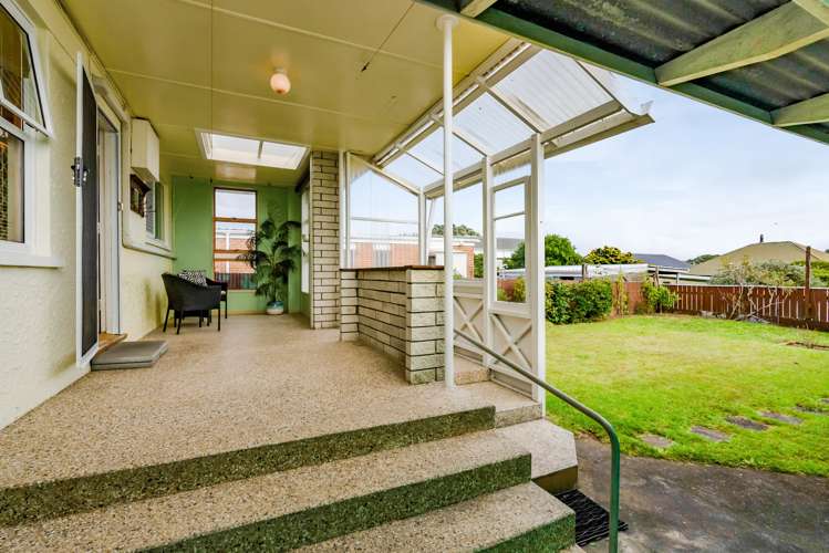 54 Young Street New Plymouth Central_11