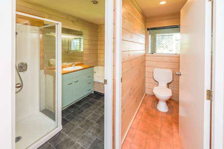 6 Montgomery Road Otamatea_8