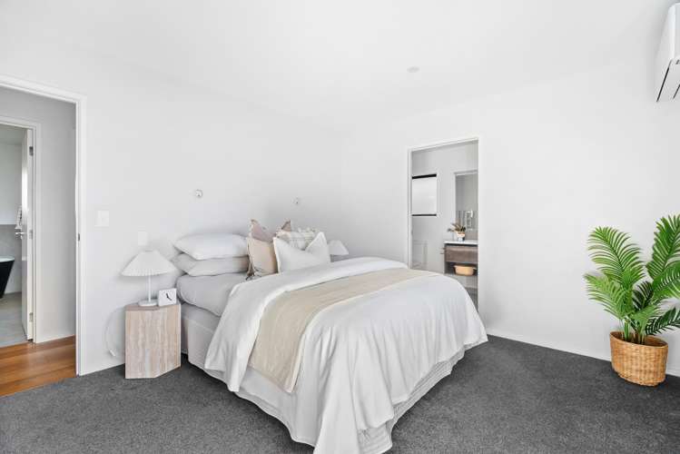 4 Torrey Pines Rise Te Kamo_10