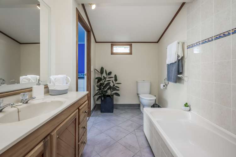 24 Moata Road One Tree Hill_11