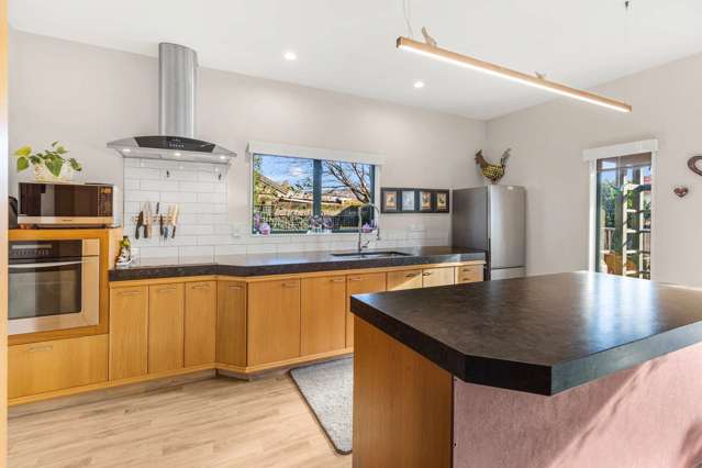 Relocating Owners - Motivated to Sell!