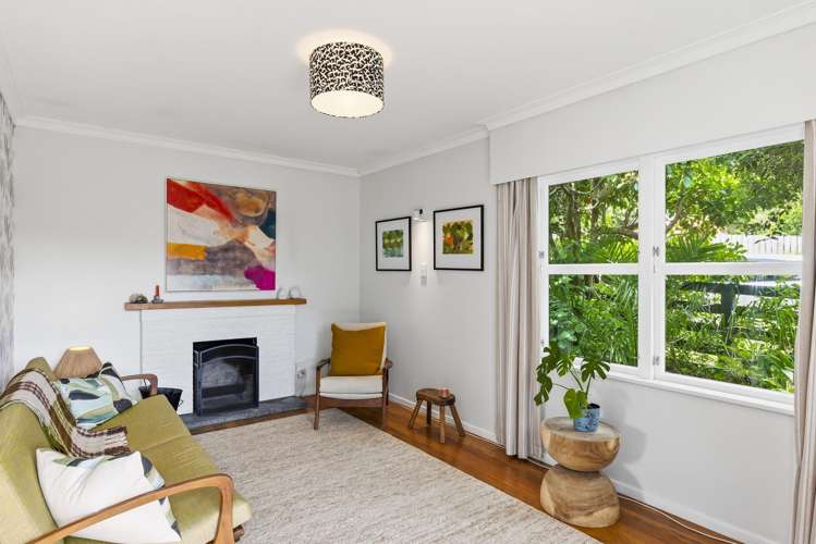 33 Forest Road Raumati South_3