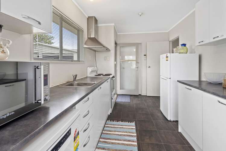 55 Susan Street Pukehangi_8