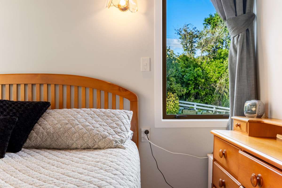 218 Whangaparaoa Road_4