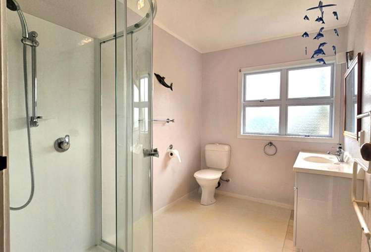 57 Taumatawiwi Street Opononi_33