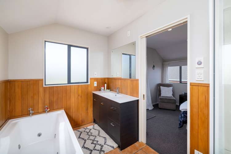 411 Marine Parade South New Brighton_12