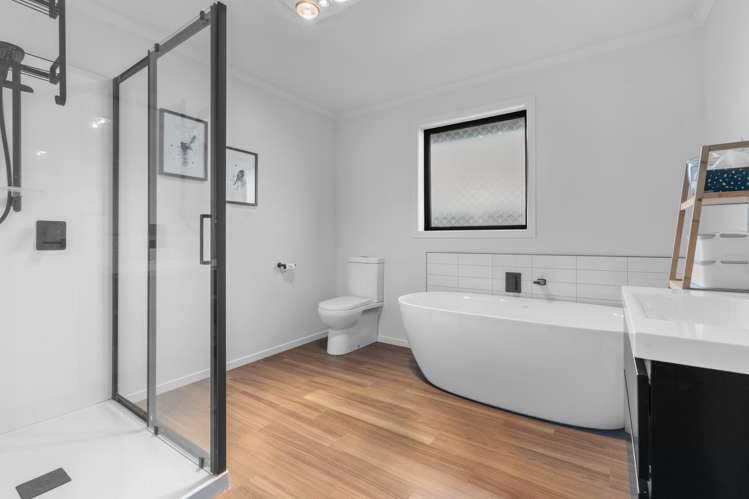 8 Old Orchard Road Solway_22