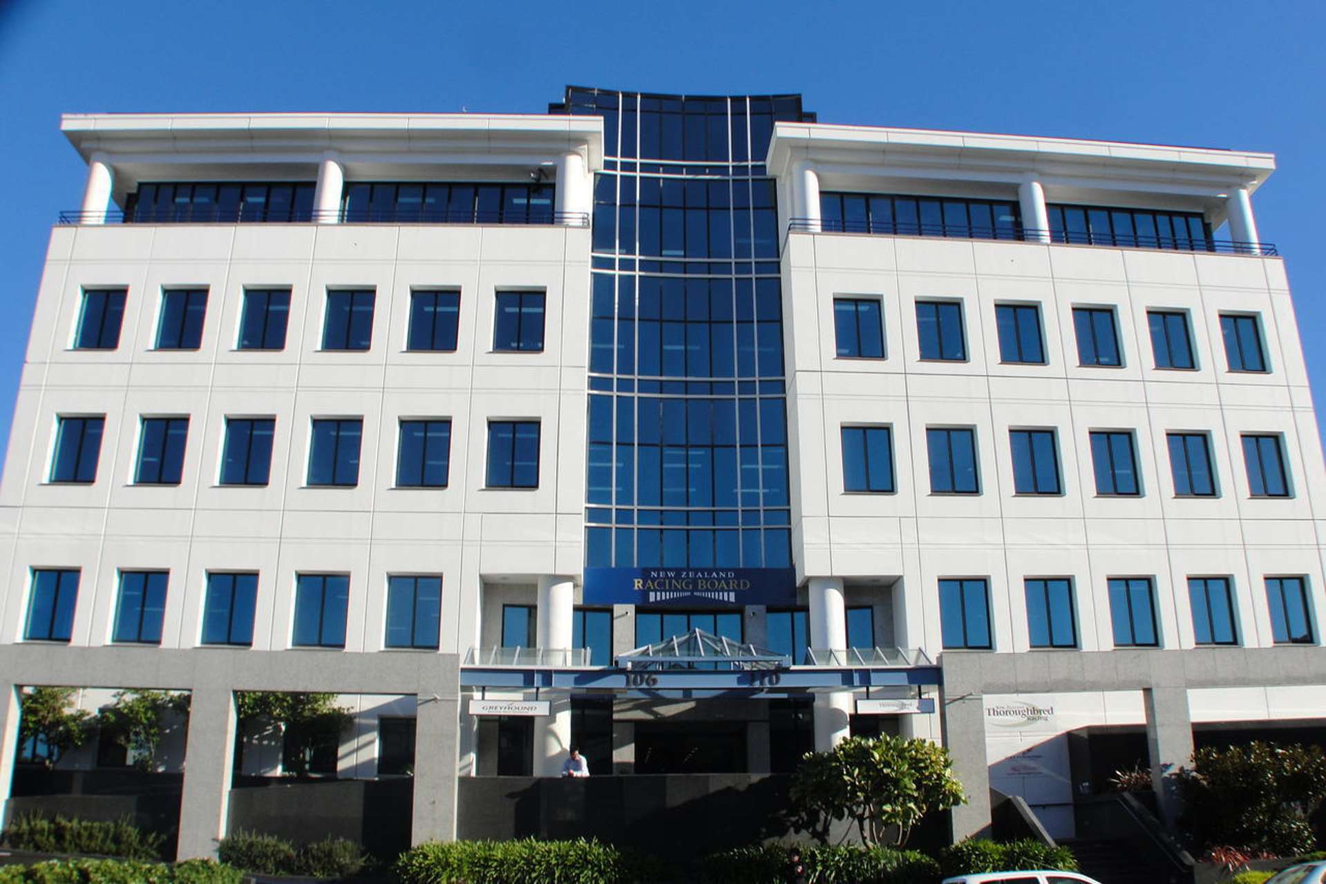 110-116 Jackson Street Petone_0