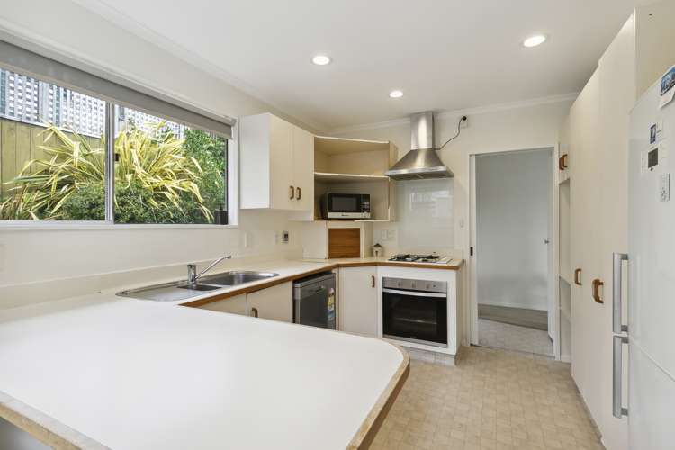 12 Mcmahon Way Paparangi_6