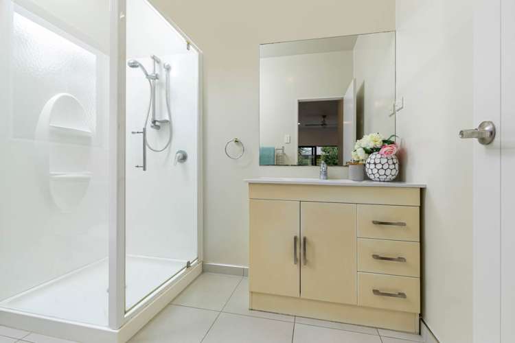 48 Huntington Park Drive Greenhithe_12