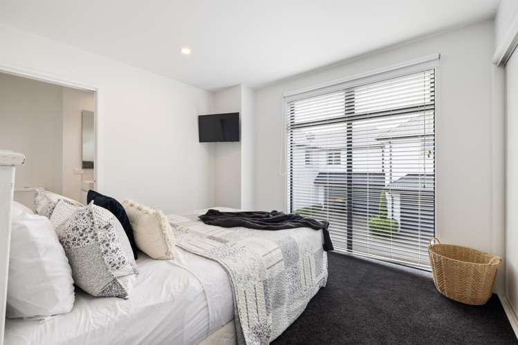 994 Colombo Street Saint Albans_12