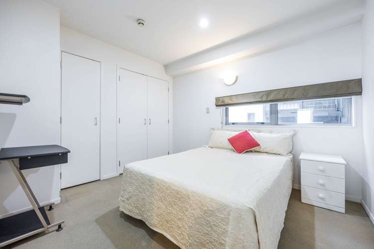 702/17 Vogel Lane Auckland Central_11