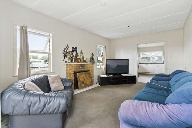 38 Holland Street Pukekohe_3