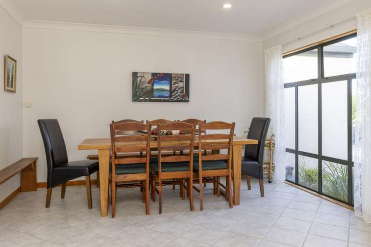 4/74 Birch Street Hilltop_12