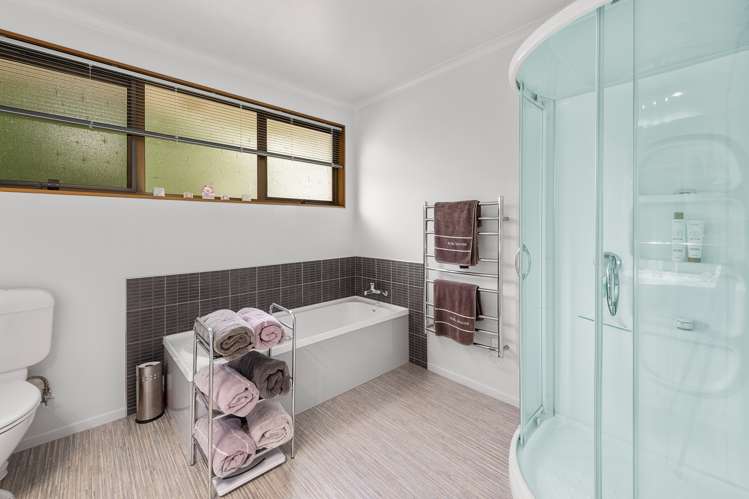 33b Dillons Point Road Islington_13