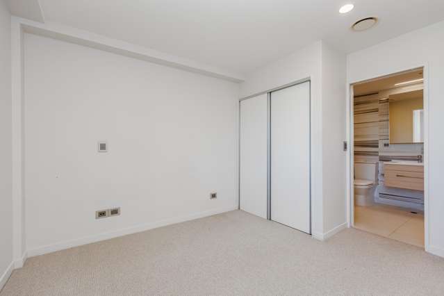 112/10 Lion Place Epsom_3