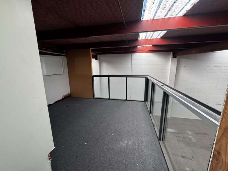 2/7A Waipareira Avenue Henderson_5