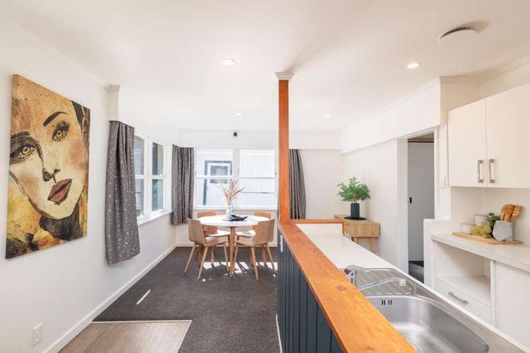 20 Jocelyn Crescent Pinehaven_9