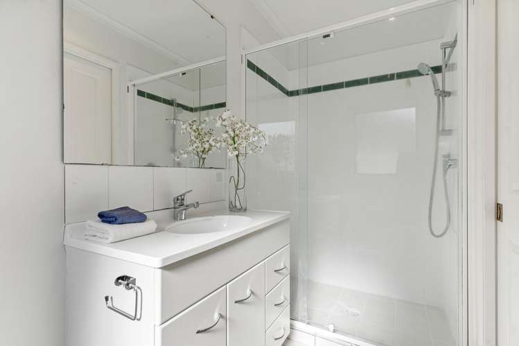 8 Anton Place Takanini_15