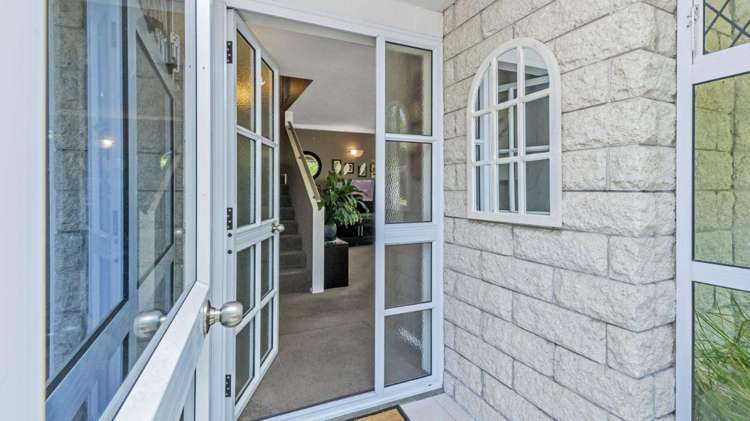 2A Woodlau Rise Huntsbury_13