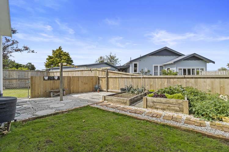 1 Russell Avenue Te Aroha_23