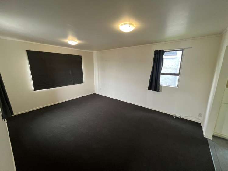 8/85 Elizabeth Street Mount Victoria_13