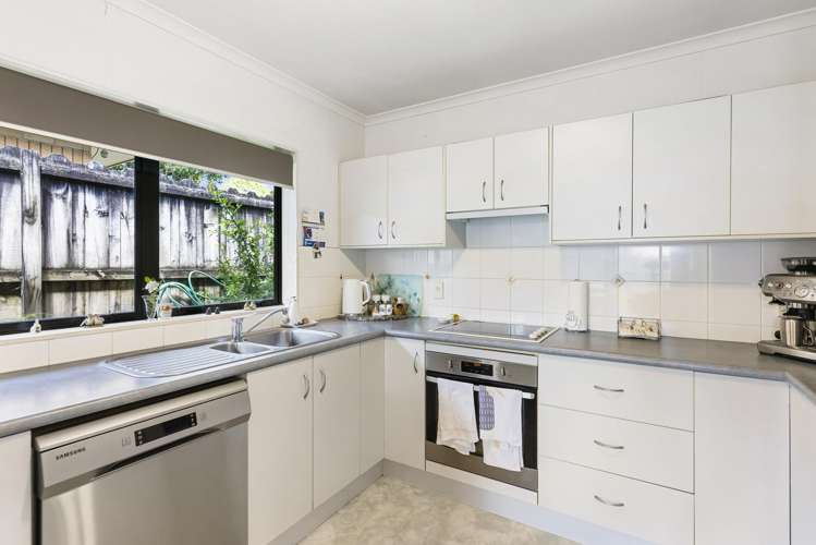 16 Emmerdale Avenue Papakura_8