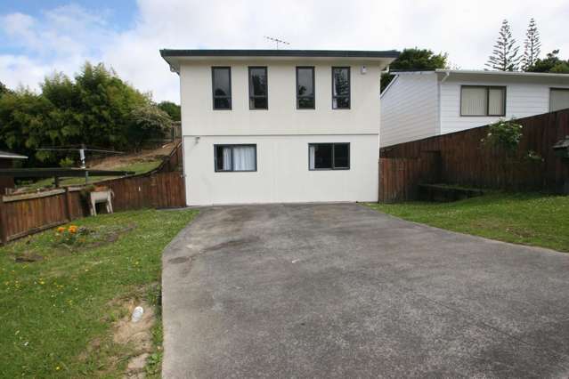 8A Garner Place Glenfield_1