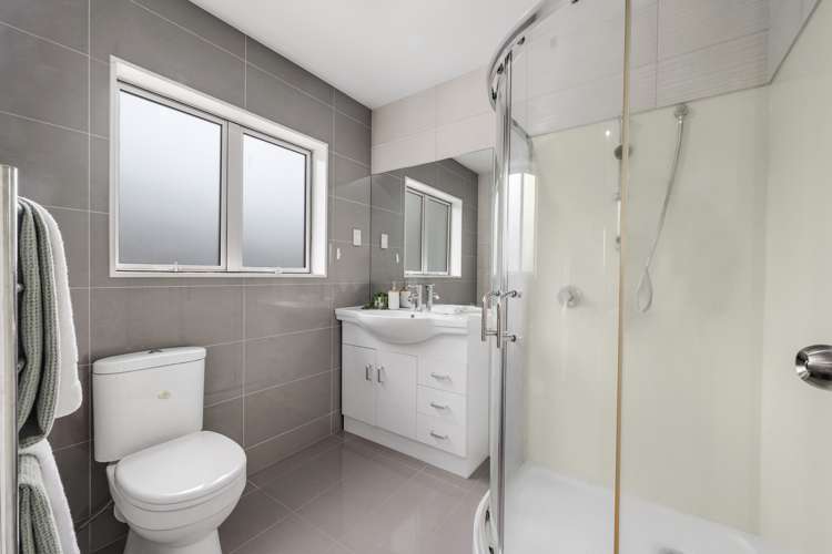 23d Lexington Drive Botany Downs_14