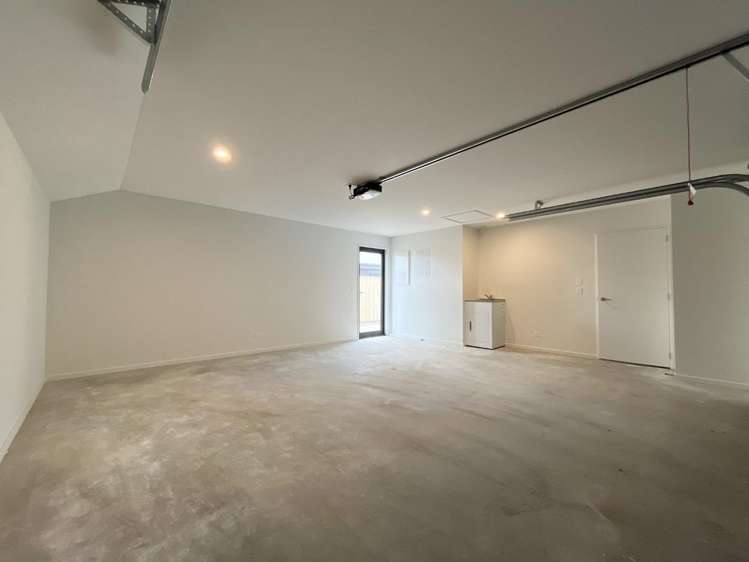 26 Harlequin Drive 11103_12