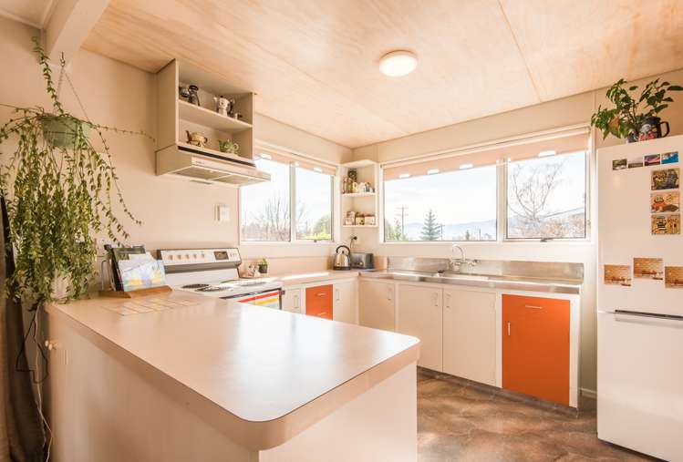 15 Dale Street Albert Town_6