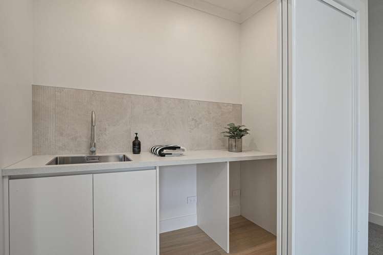 1008 Frederick Street West Mahora_14