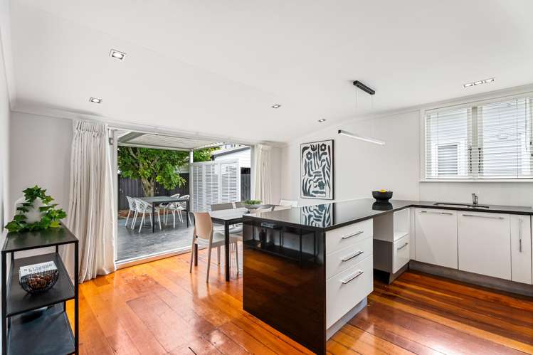 14 Cardwell Street Onehunga_16