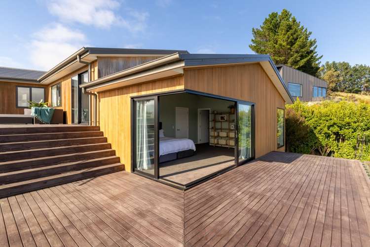 16 Doris Faigan Lane Charteris Bay_1