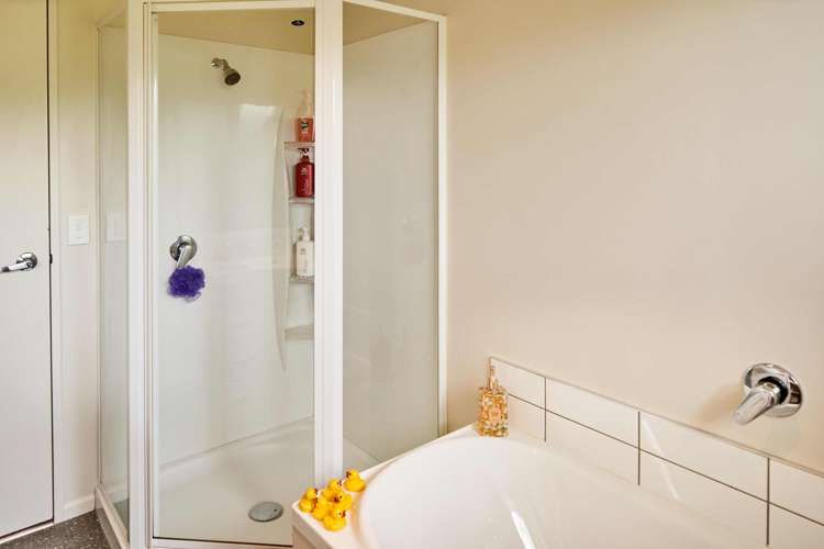 38 Speldhurst Grove Stokes Valley_14