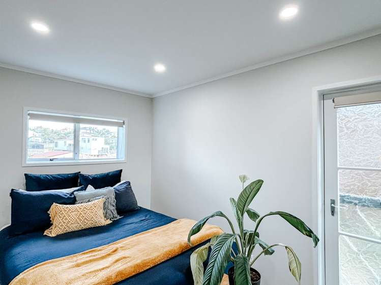 15 Zita Avenue Matakatia Bay_14