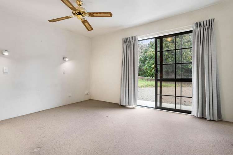1 Governors Heights Whangamata_13