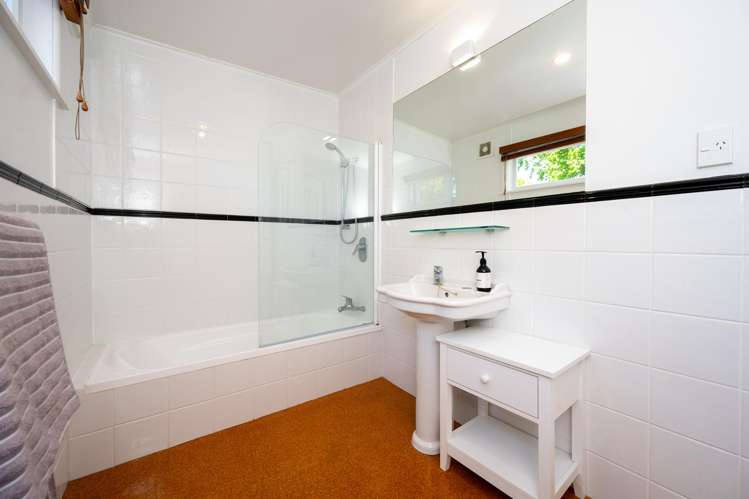 54 Iona Road Havelock North_11