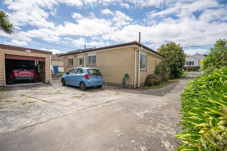 1/35 Parkvale Road Karori_12