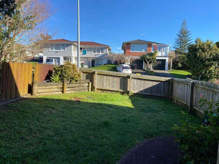 Pooley Street Pakuranga Heights_11