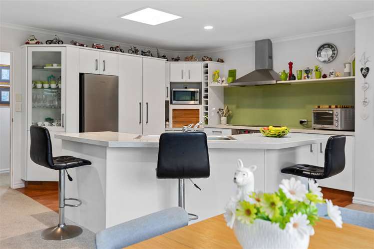 25 Barbados Key Papamoa_9