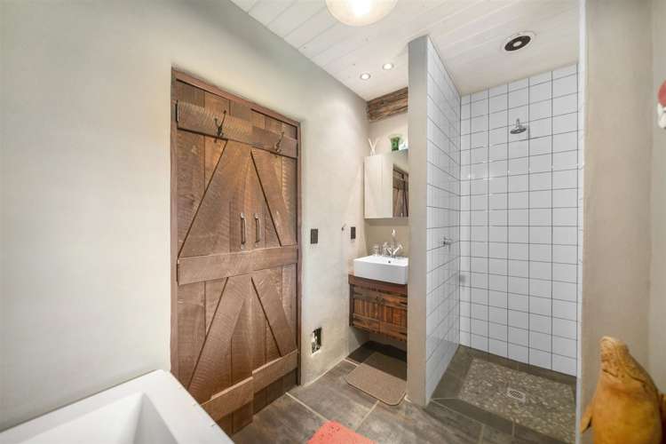 27 Alice Burn Drive Luggate_11