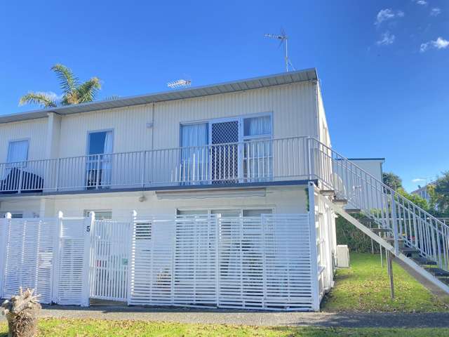 Central Browns Bay