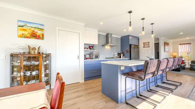 4 Hugo Shaw Drive 11373_4