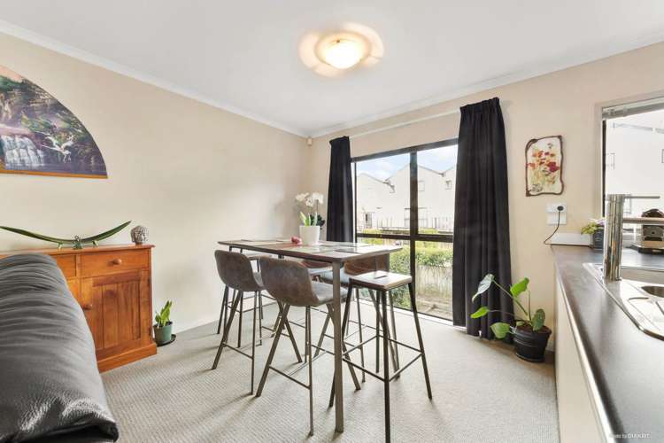 56/172 Mcleod Road Te Atatu South_3