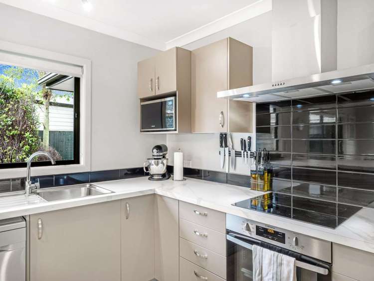 34 Dahlstrom Grove Kelvin Grove_10