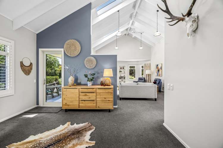 9 Coprosma Crescent Waipahihi_10