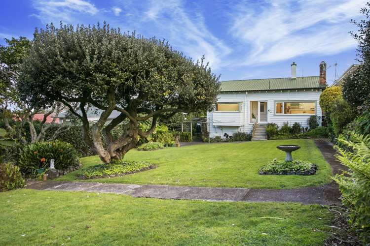 17 Vinter Terrace Mount Albert_12