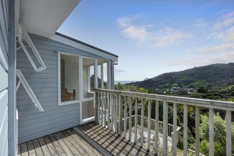 90 Seaview Road Piha_14